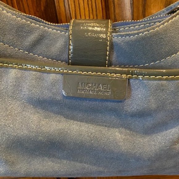 MICHAEL KORS * Medium BLUE SUEDE * multi pocket shoulderbag / purse with DUSTBAG - Picture 3 of 16